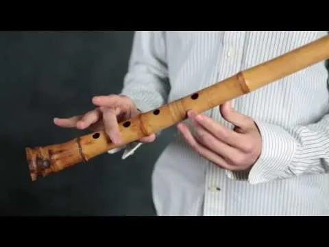 How to play shakuhachi